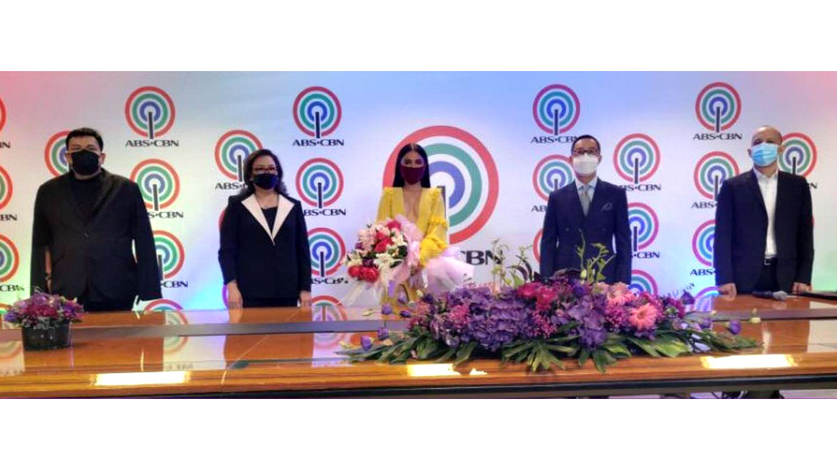 Deo Endrinal, Cory Vidanes, Lovi Poe, Carlo Katigbak, Rick Tan