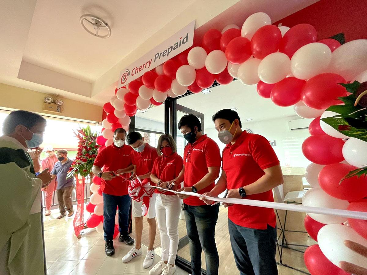 Cutting of ribbon for Imus, Cavite Cherry Prepaid Concept Store