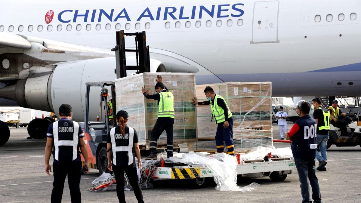 MODERNA Covid-19 vaccines NAIA China Airlines flight CI701