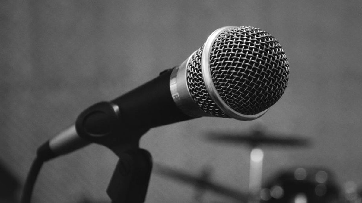 Mic Singing