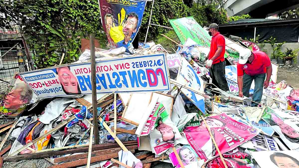 election materials basura