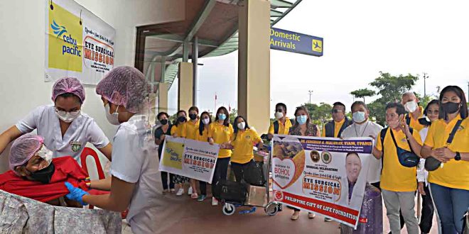 Para sa surgical mission sa Bohol Eye doctors inilipad ng Cebu Pacific