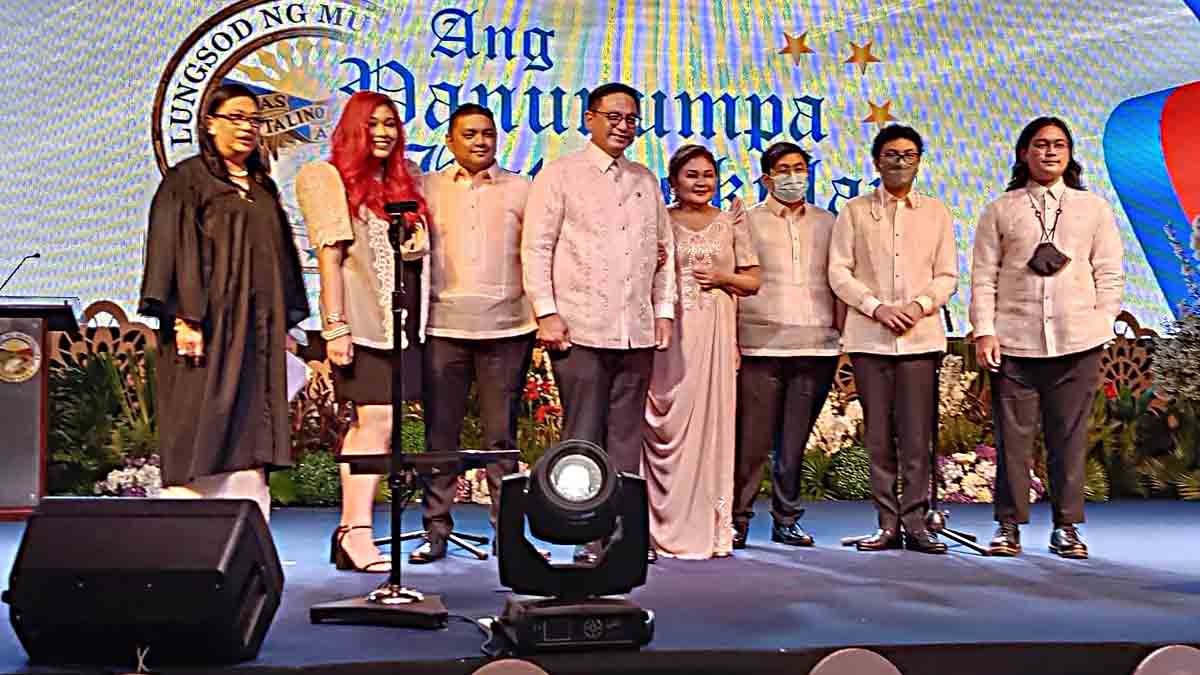 Ruffy Biazon Muntinlupa oathtaking 1