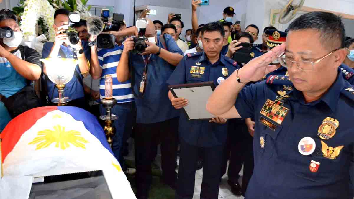 Rodolfo Azurin Jr Sofronio Capitle Jr PNP