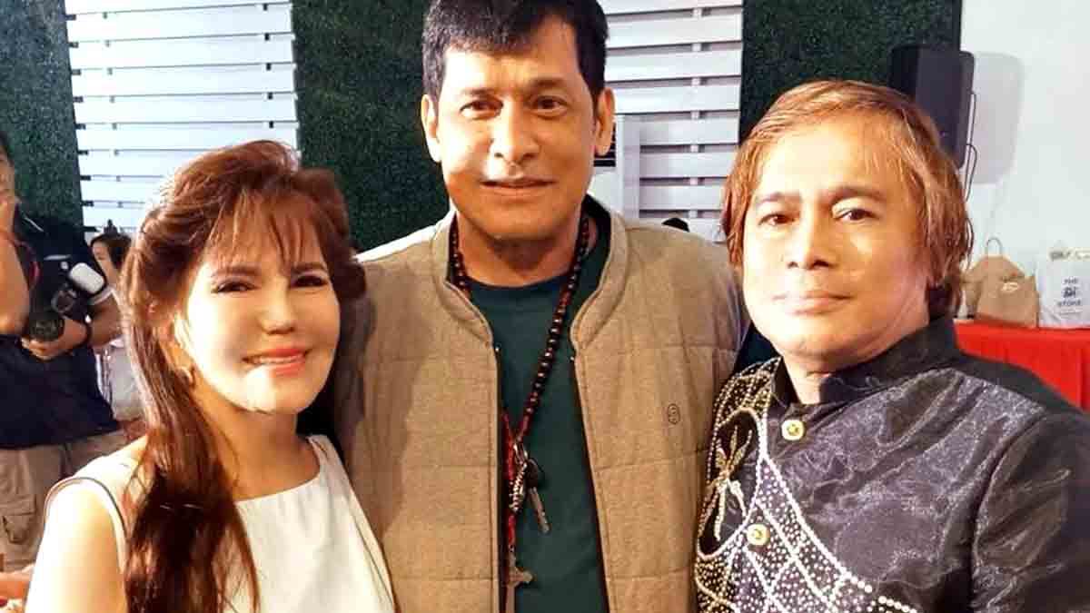 Tess Tolentino Romm Burlat Julio Diaz