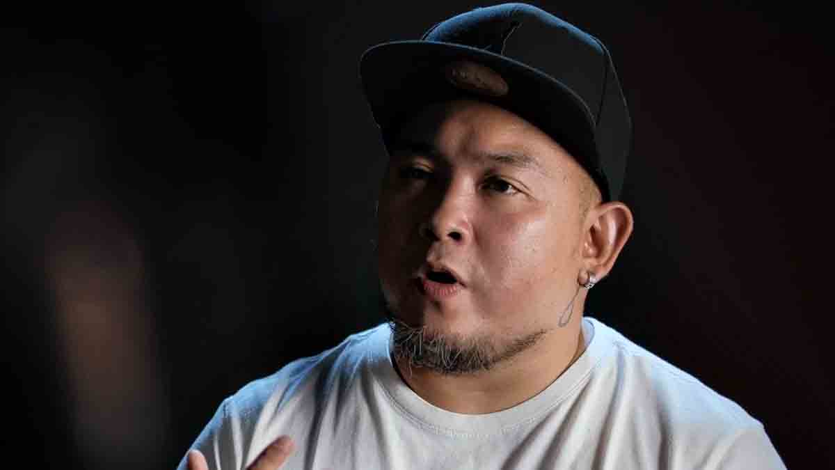 Direk Roman Sa Mga Ayaw Gumawa Sa Vivamax — Nandidiri Kayo? | HATAW! D ...