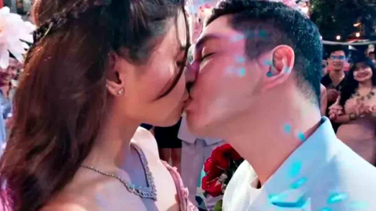 Coco Martin Lovi Poe Kiss