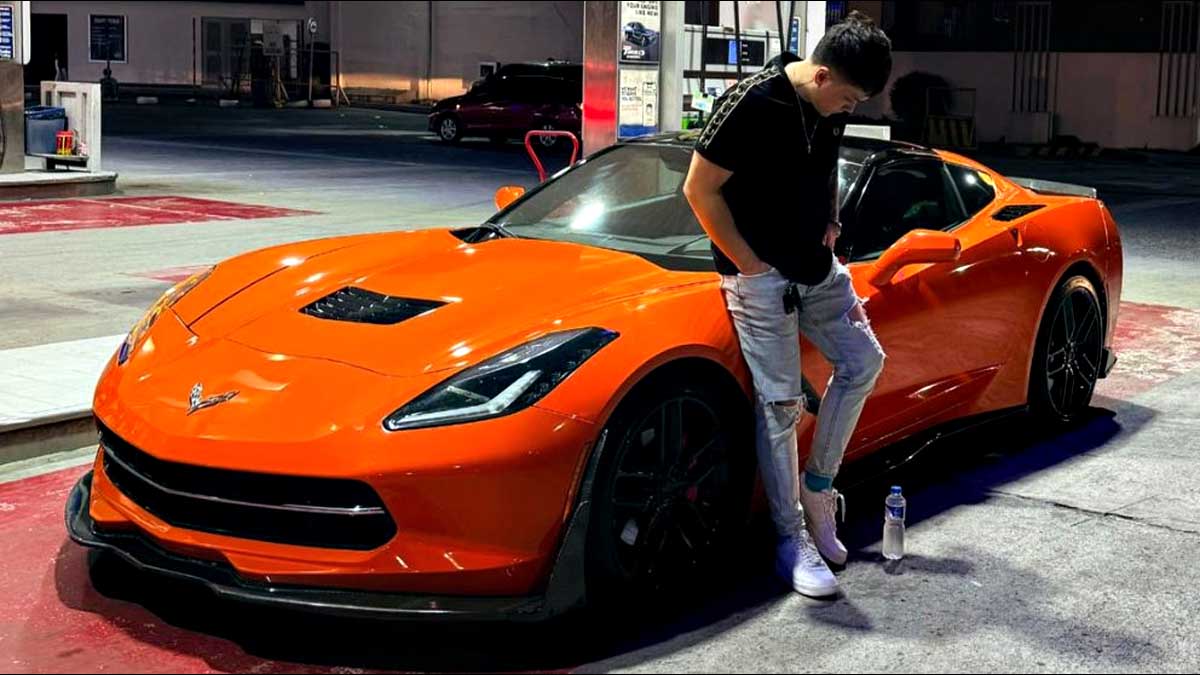 Daniel Padilla sports car