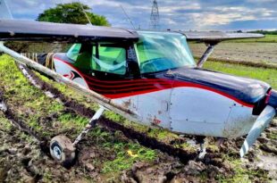 Cessna plane 152 nag-crash landing sa bulacan