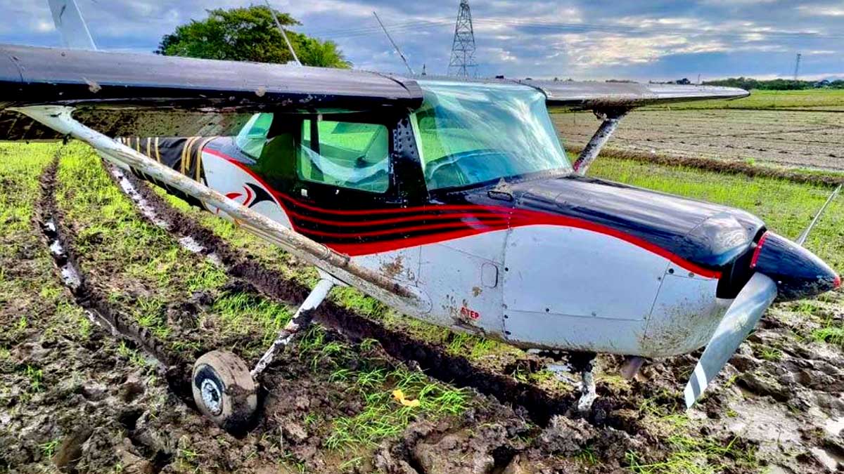 Cessna plane 152 nag-crash landing sa bulacan