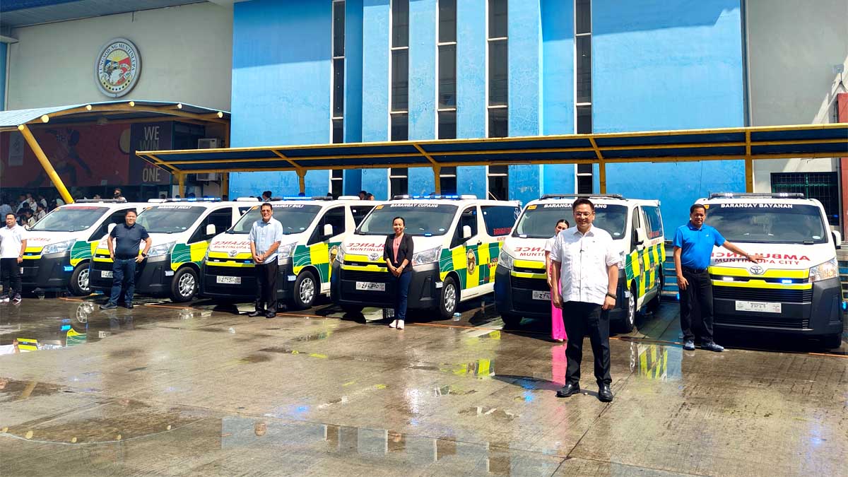 Bilang tugon sa emergency YUNIT NG BAGONG AMBULANSIYA IPINAGKALOOB SA MGA BARANGAY