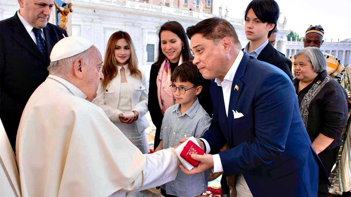 Migz Zubiri Pope Francis