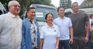 First Lady Liza Araneta-Marcos, namahagi ng mobile clinics