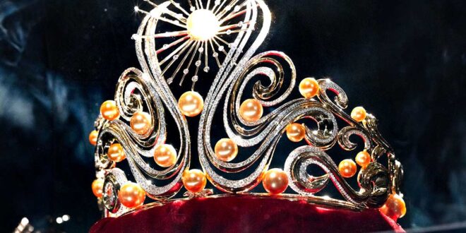 Miss Universe crown