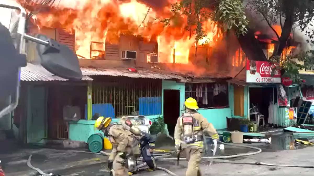 Bombero sugatan, residente nahilo sa Mandaluyong fire