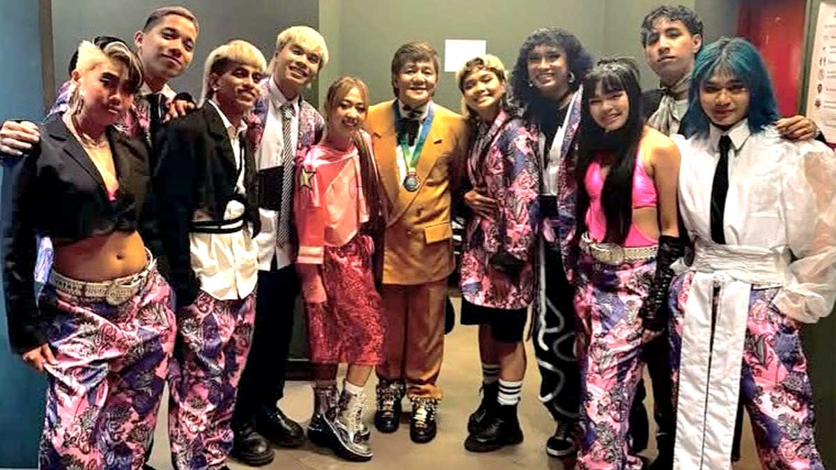 D Grind Outstanding Dance Group sa Best Magazine