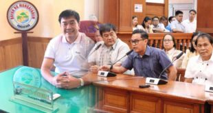 Isinangkot sa mga kaso ng katiwalian <br> Mangatarem Mayor, VM, at municipal accountant  inireklamo sa Ombudsman