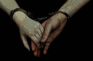 Couple Arrest Hand Cuffed Posas