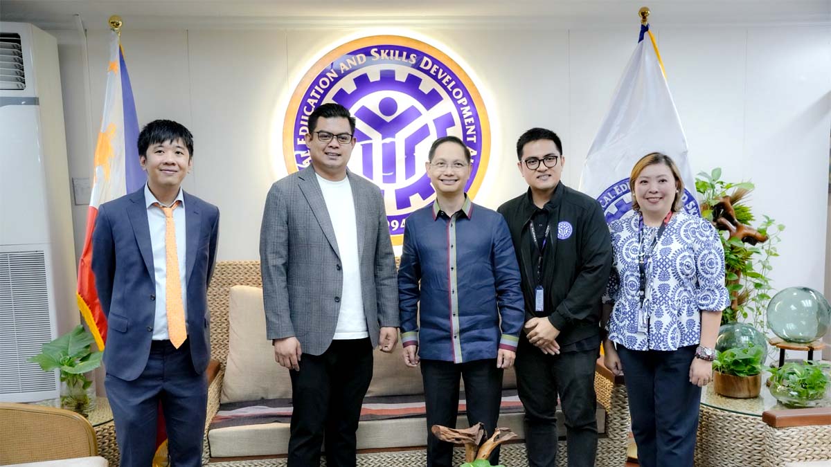 Raymond Adrian Salceda Albay TESDA