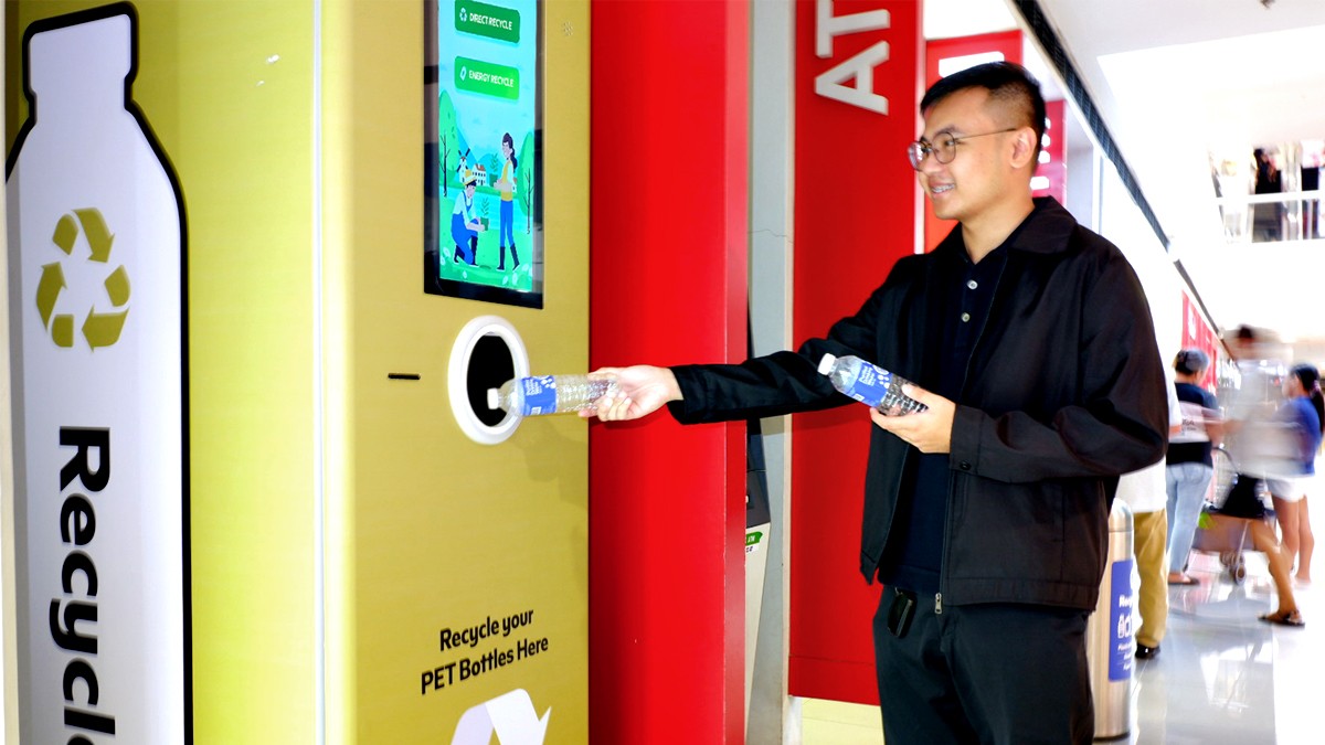 SM Green Recycling Machines PET bottles