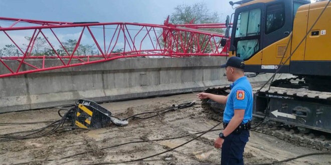 LABORER TODAS SA BIGA NG 10-TAON GINAGAWANG TULAY SA ABRA DE ILOG Occidental Mindoro