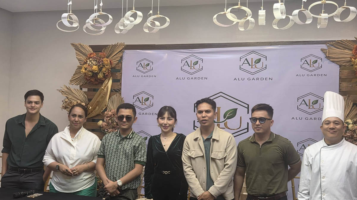 Leslie Ann Uy Alu Garden Mark Neumann