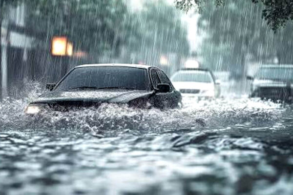 Baha Ulan Bagyo habagat Car road