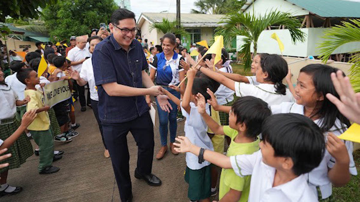 Bam Aquino